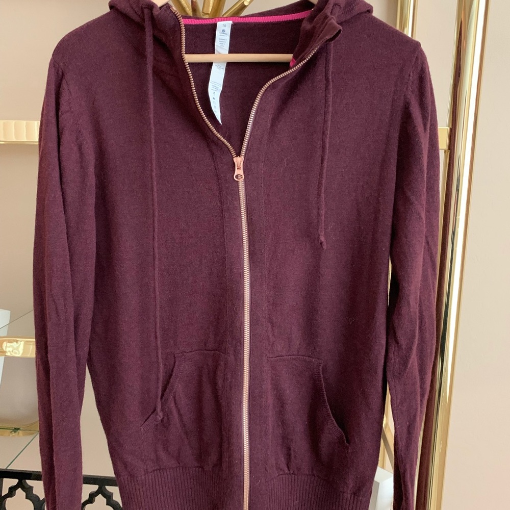 Lululemon om on sweater Sz medium cardigan